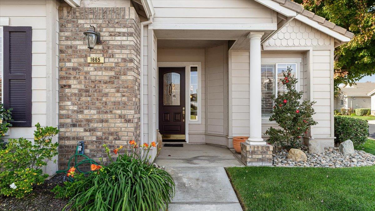 1665 Windy Cove Ln, Ripon, CA 95366