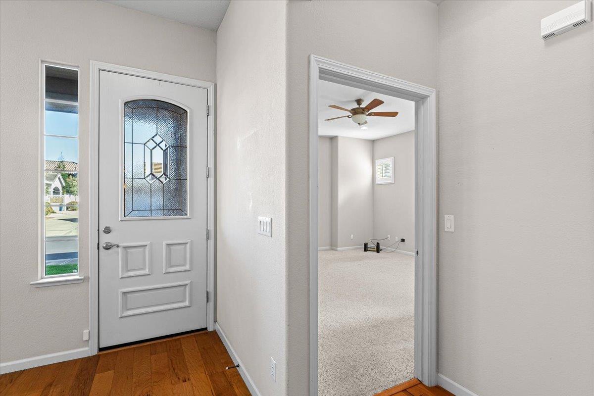 1665 Windy Cove Ln, Ripon, CA 95366