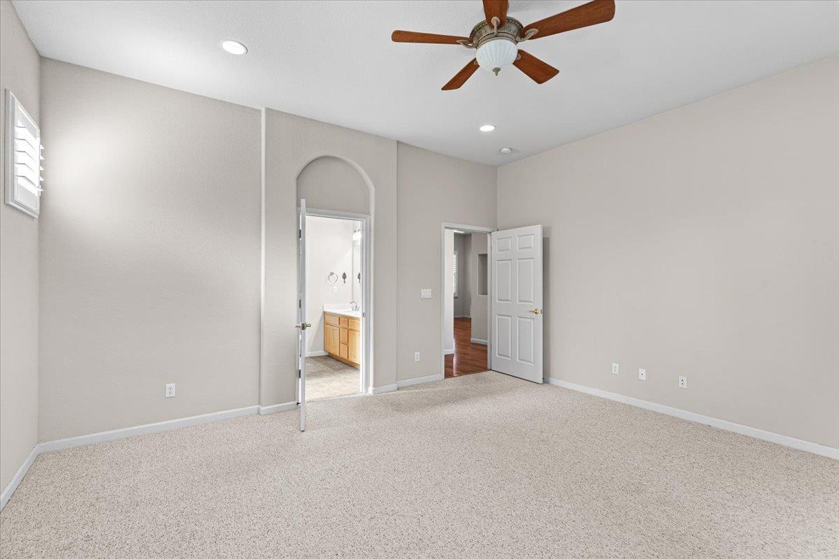 1665 Windy Cove Ln, Ripon, CA 95366