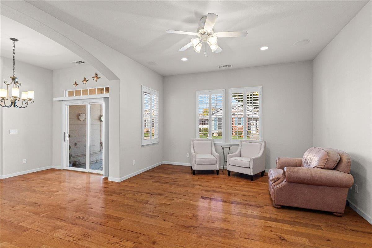 1665 Windy Cove Ln, Ripon, CA 95366