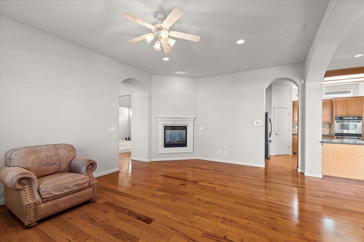 1665 Windy Cove Ln, Ripon, CA 95366