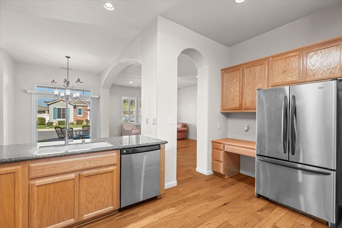 1665 Windy Cove Ln, Ripon, CA 95366