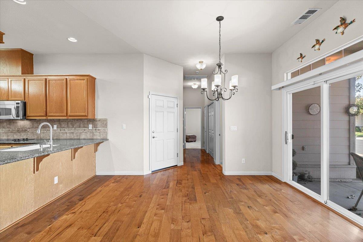 1665 Windy Cove Ln, Ripon, CA 95366