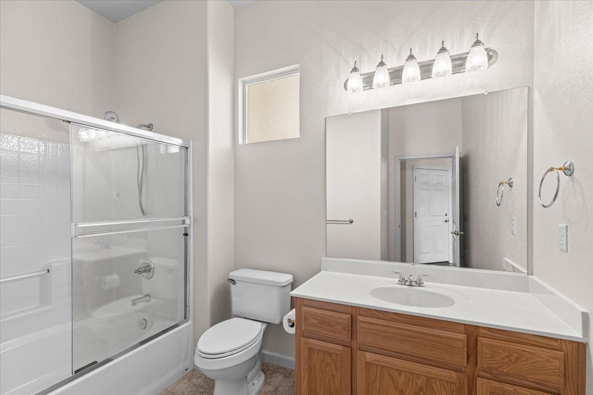 1665 Windy Cove Ln, Ripon, CA 95366