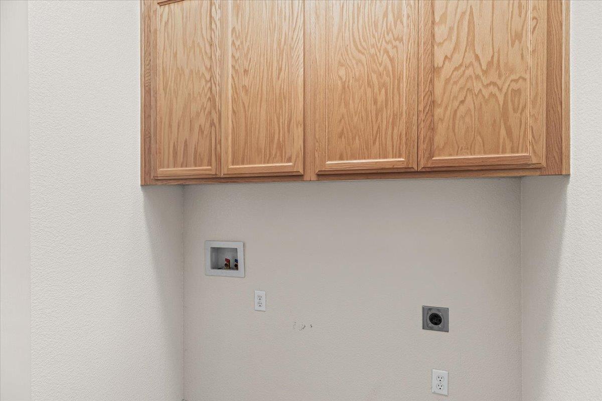 1665 Windy Cove Ln, Ripon, CA 95366