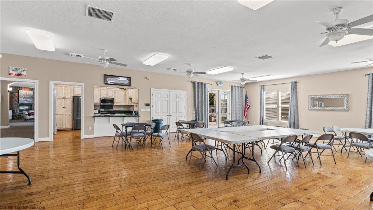 1665 Windy Cove Ln, Ripon, CA 95366