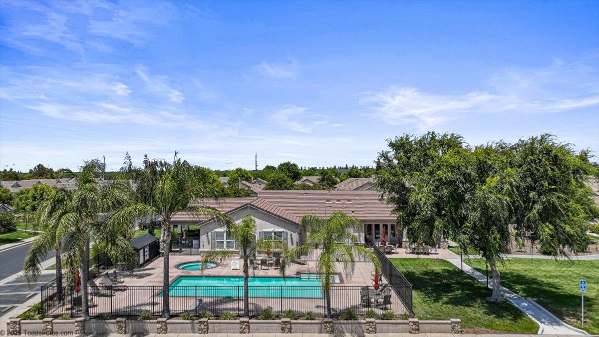 1665 Windy Cove Ln, Ripon, CA 95366