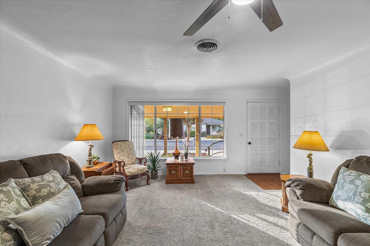 232 Fusco Ave, Modesto, CA 95354