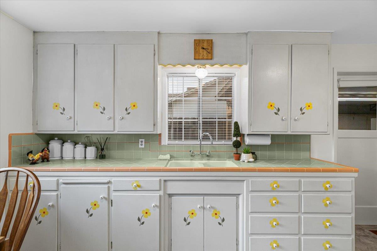 232 Fusco Ave, Modesto, CA 95354