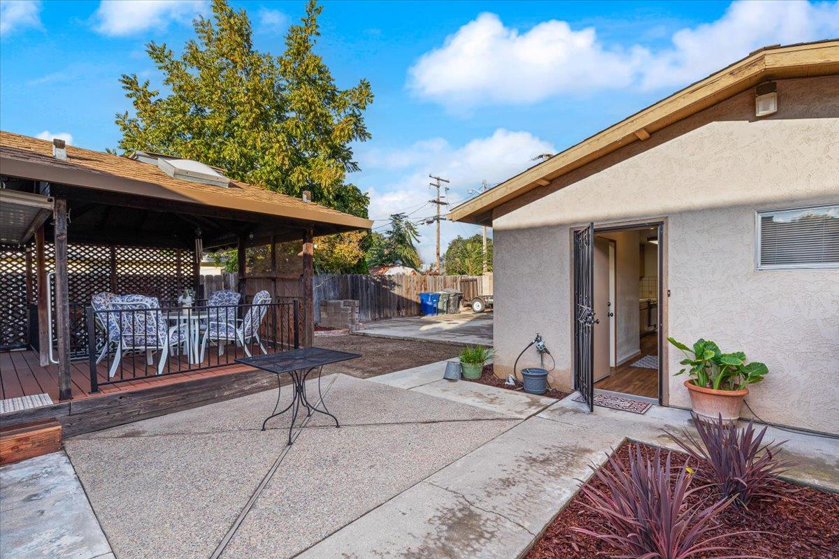 232 Fusco Ave, Modesto, CA 95354