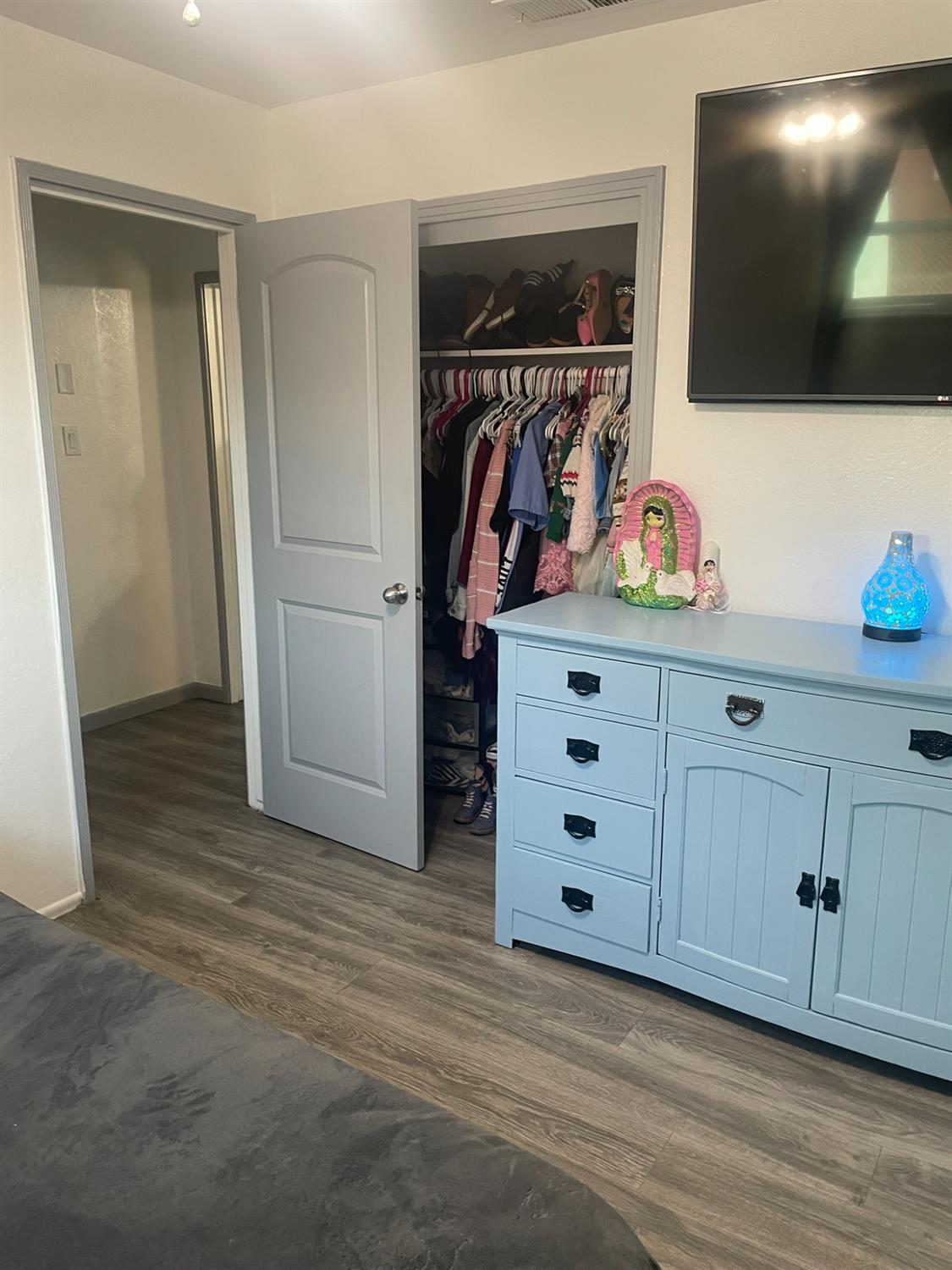 912 W 9 th, Merced, CA 95341