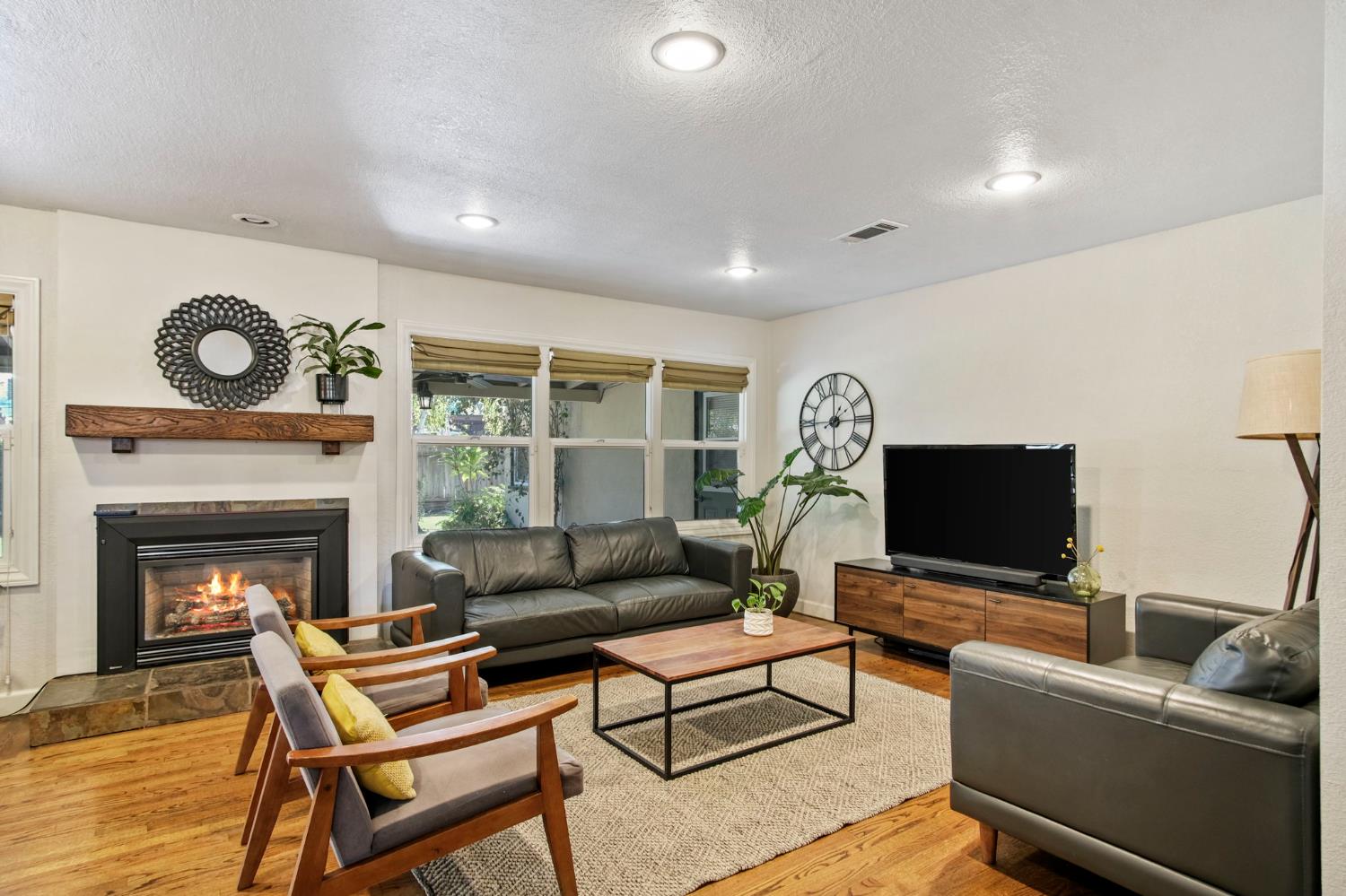 1214 Purdue Ave, Modesto, CA 95350