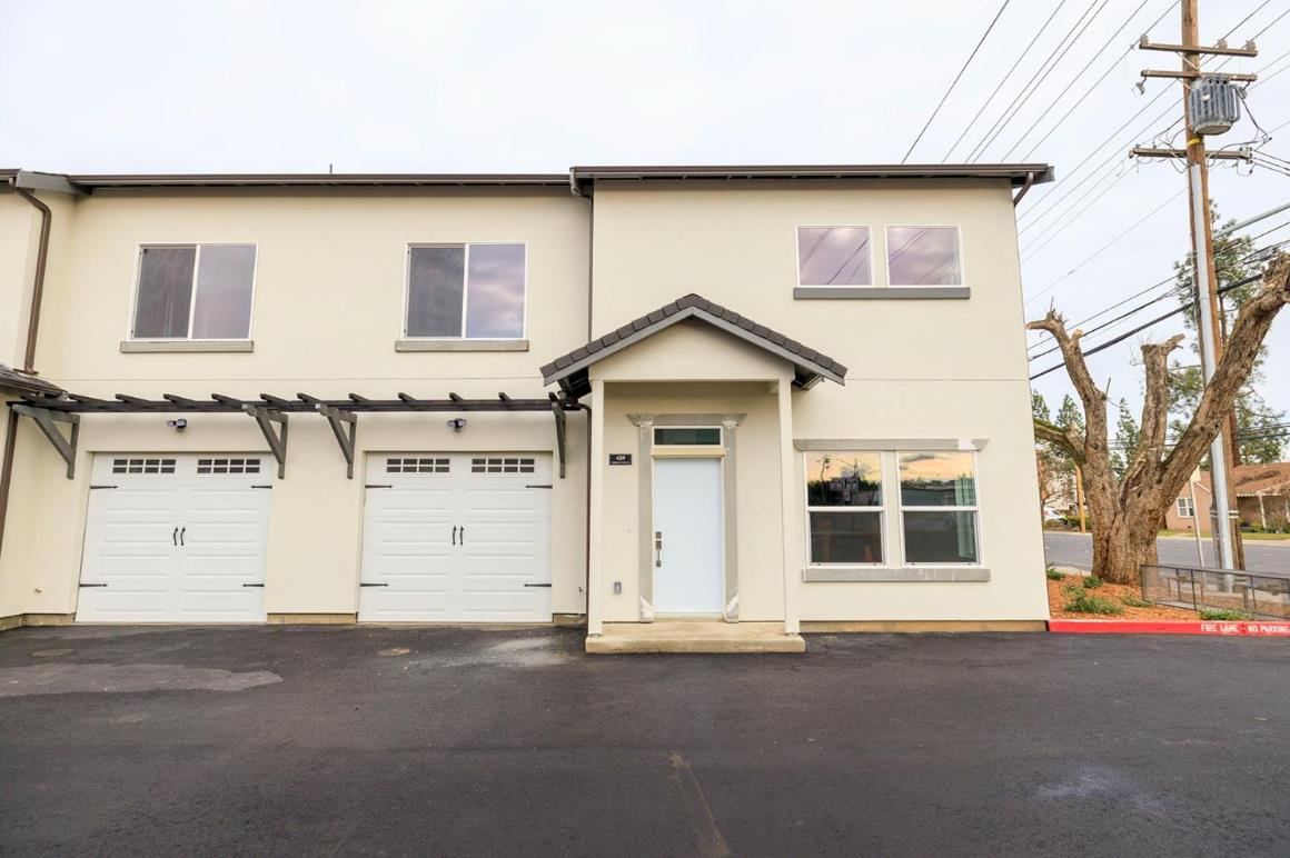 439 Coffee Rd, Modesto, CA 95355