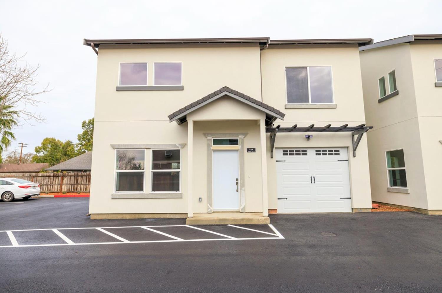 439 Coffee Rd, Modesto, CA 95355