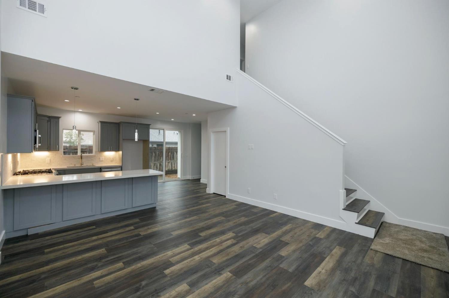 439 Coffee Rd, Modesto, CA 95355