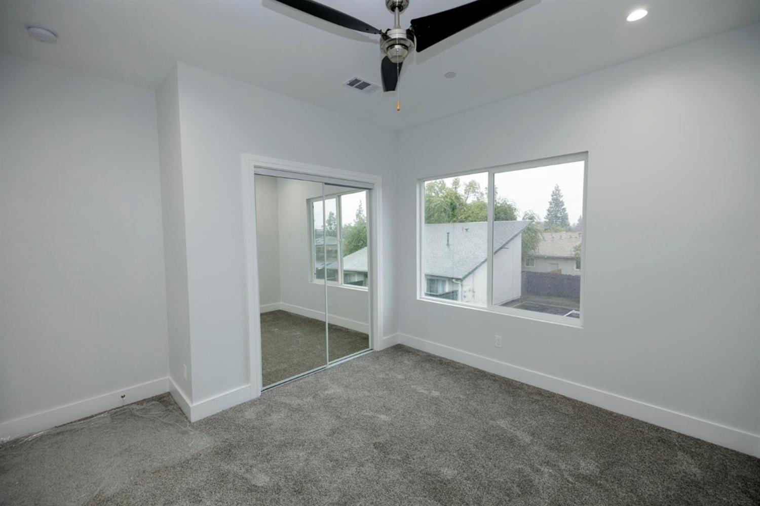 439 Coffee Rd, Modesto, CA 95355