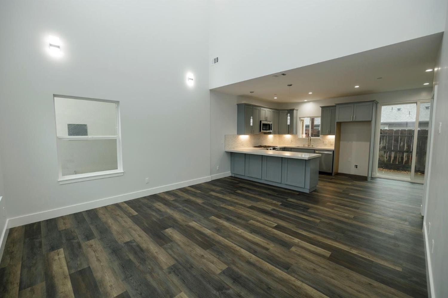 439 Coffee Rd, Modesto, CA 95355