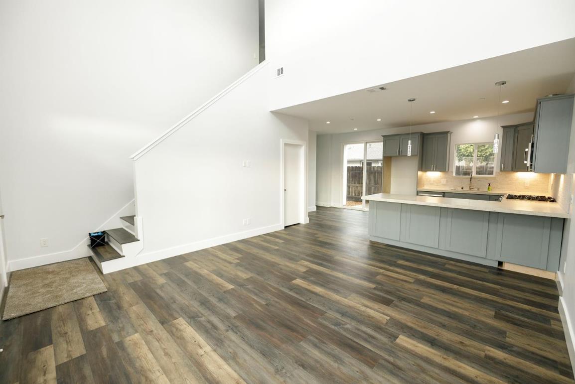 439 Coffee Rd, Modesto, CA 95355