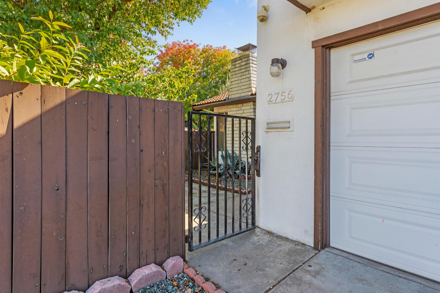 2756 Barcelona Dr, Modesto, CA 95354