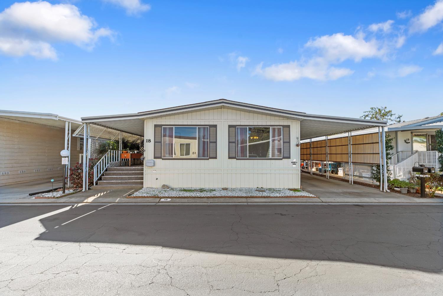 1200 S Carpenter Rd #18, Modesto, CA 95351