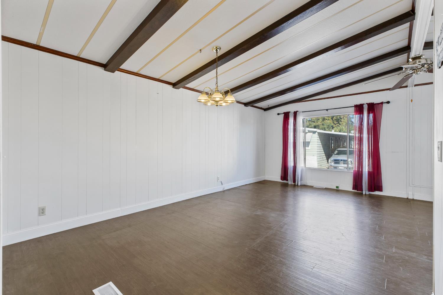 1200 S Carpenter Rd #18, Modesto, CA 95351