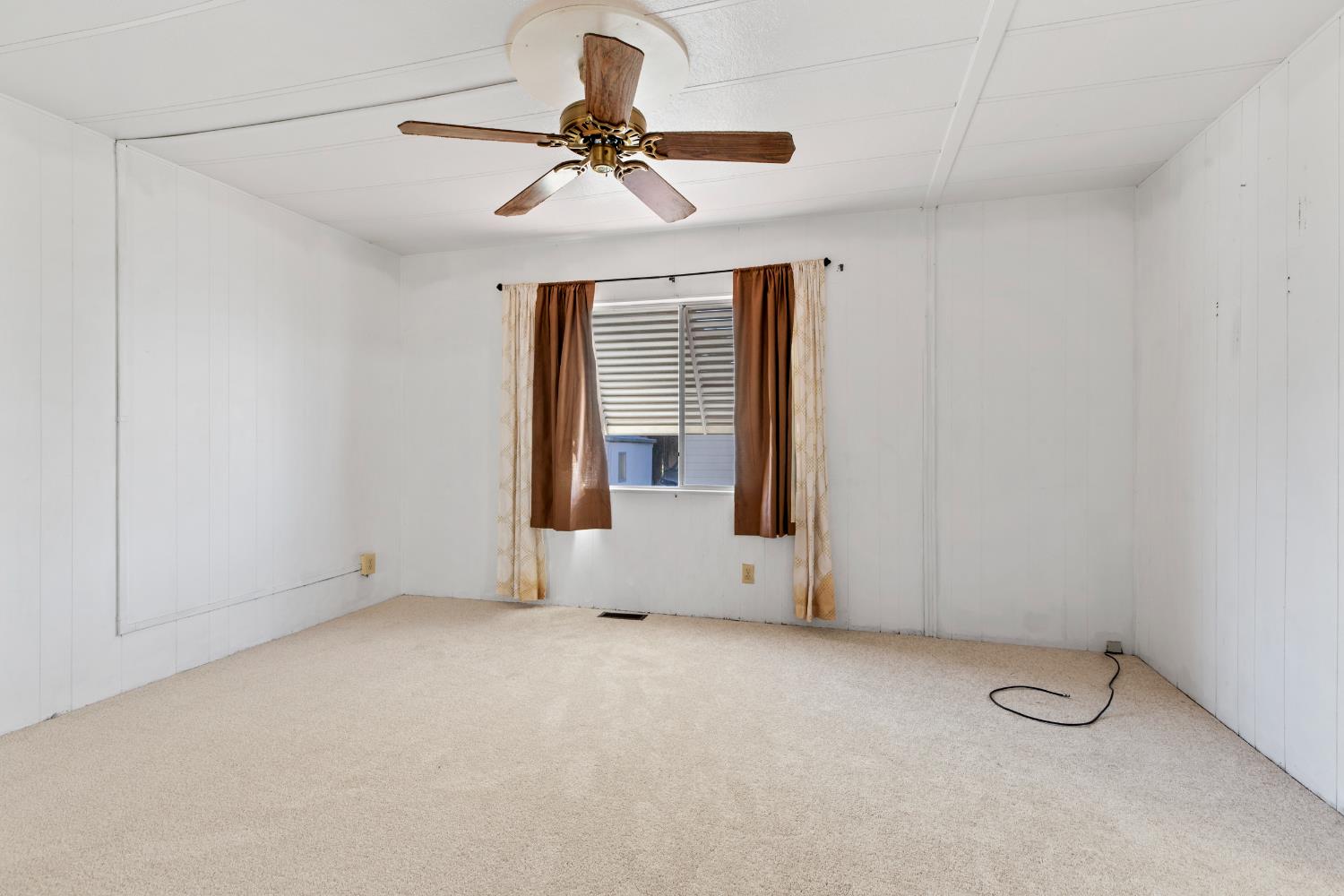 1200 S Carpenter Rd #18, Modesto, CA 95351