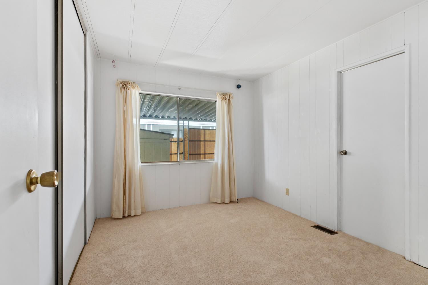 1200 S Carpenter Rd #18, Modesto, CA 95351