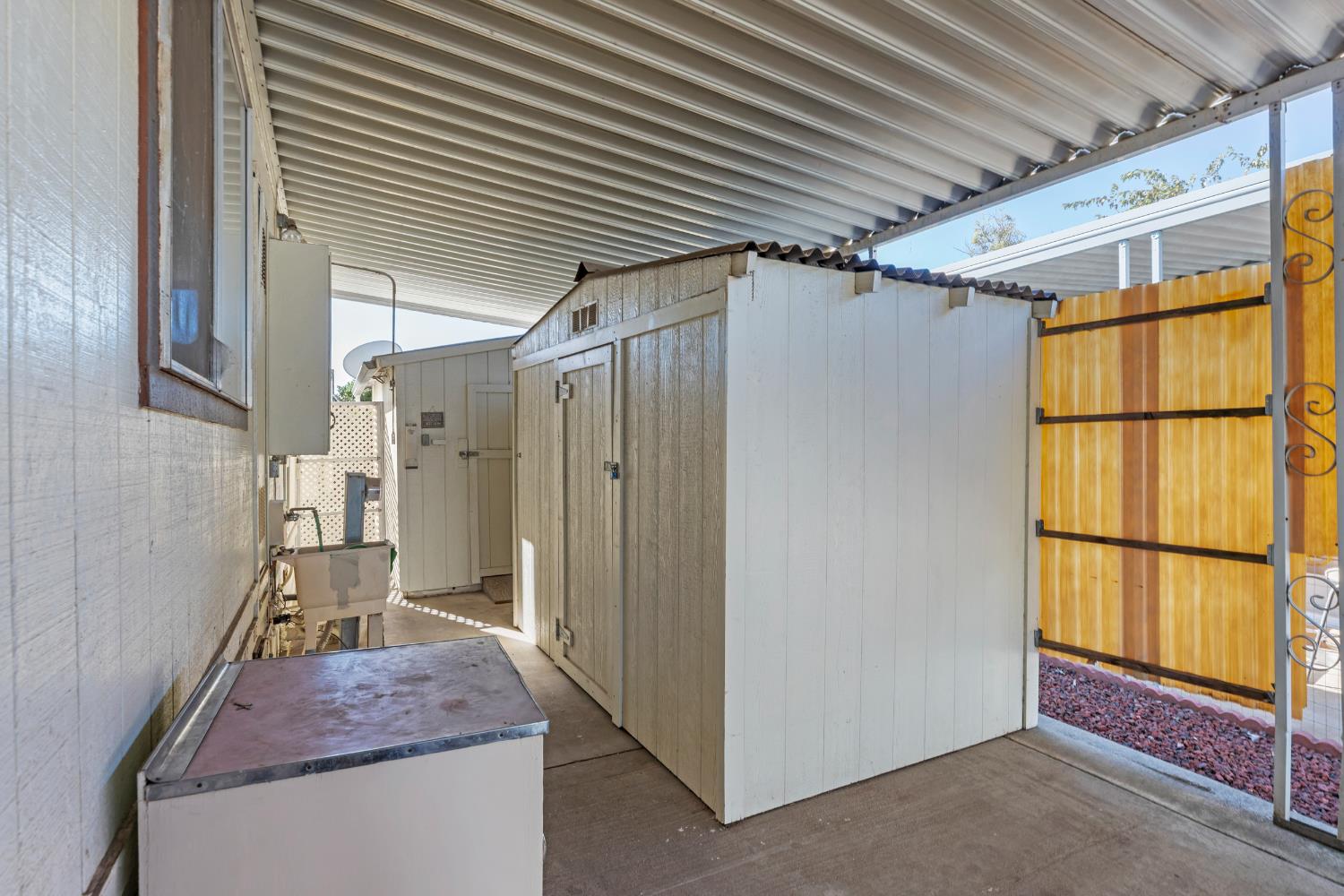 1200 S Carpenter Rd #18, Modesto, CA 95351