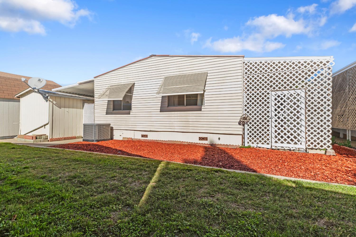 1200 S Carpenter Rd #18, Modesto, CA 95351