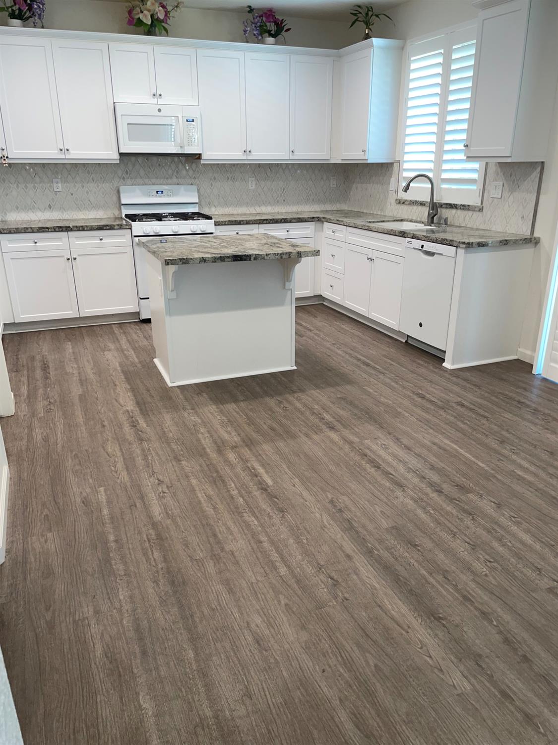 429 Carly Anne Dr, Merced, CA 95341