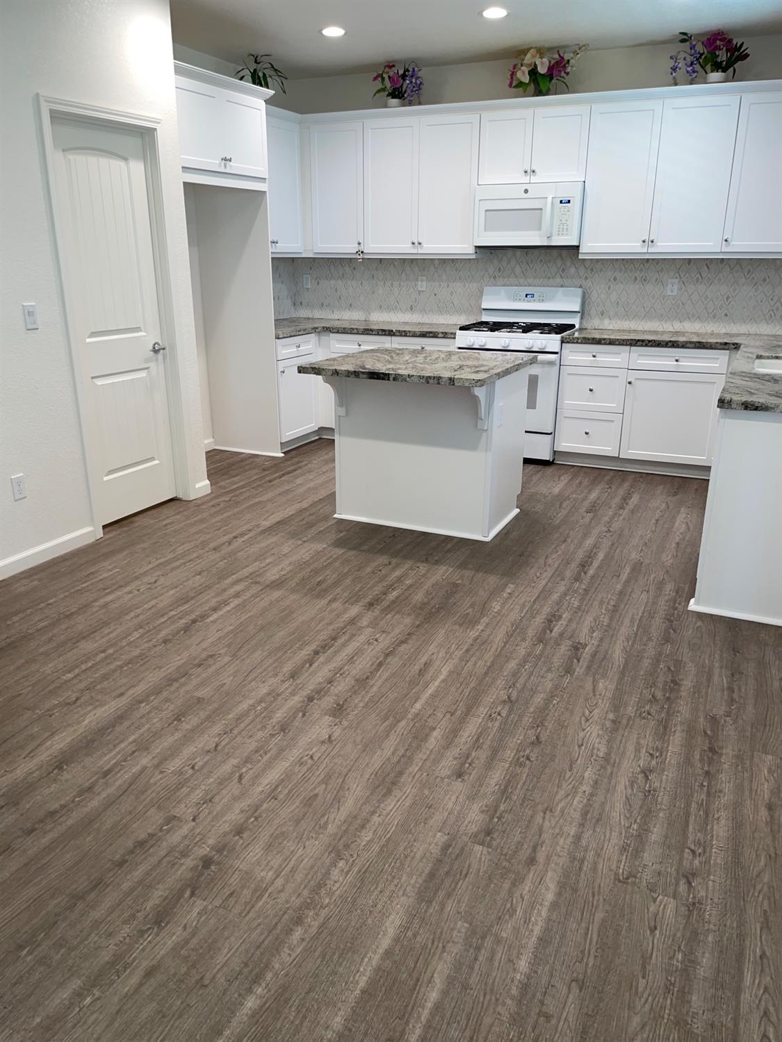 429 Carly Anne Dr, Merced, CA 95341