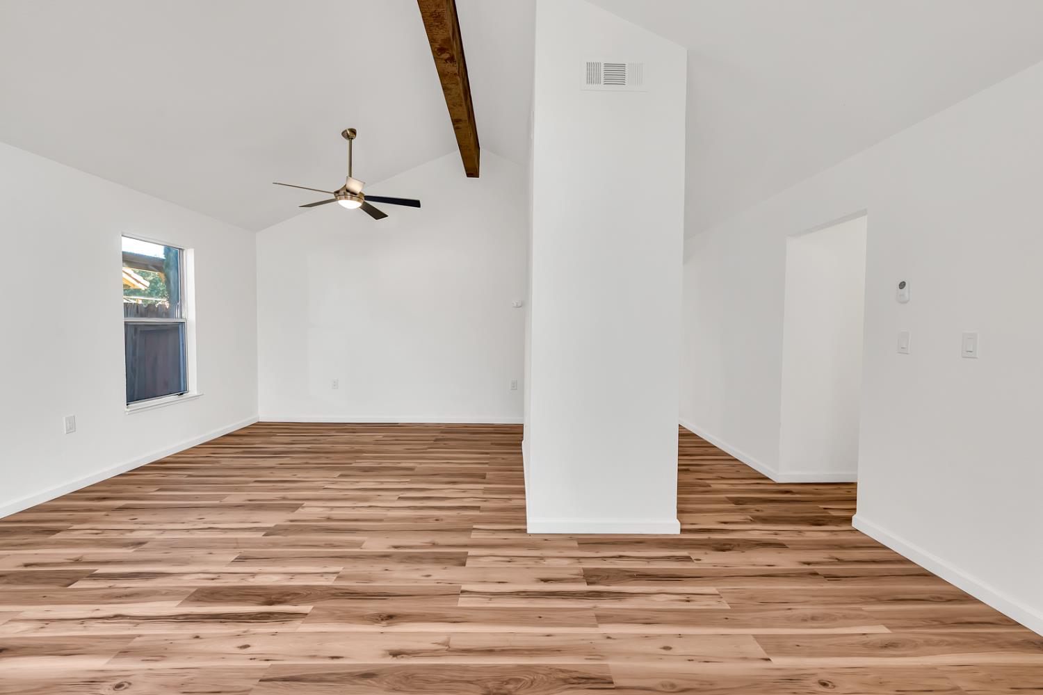 760 Meadowlark Ave, Los Banos, CA 93635