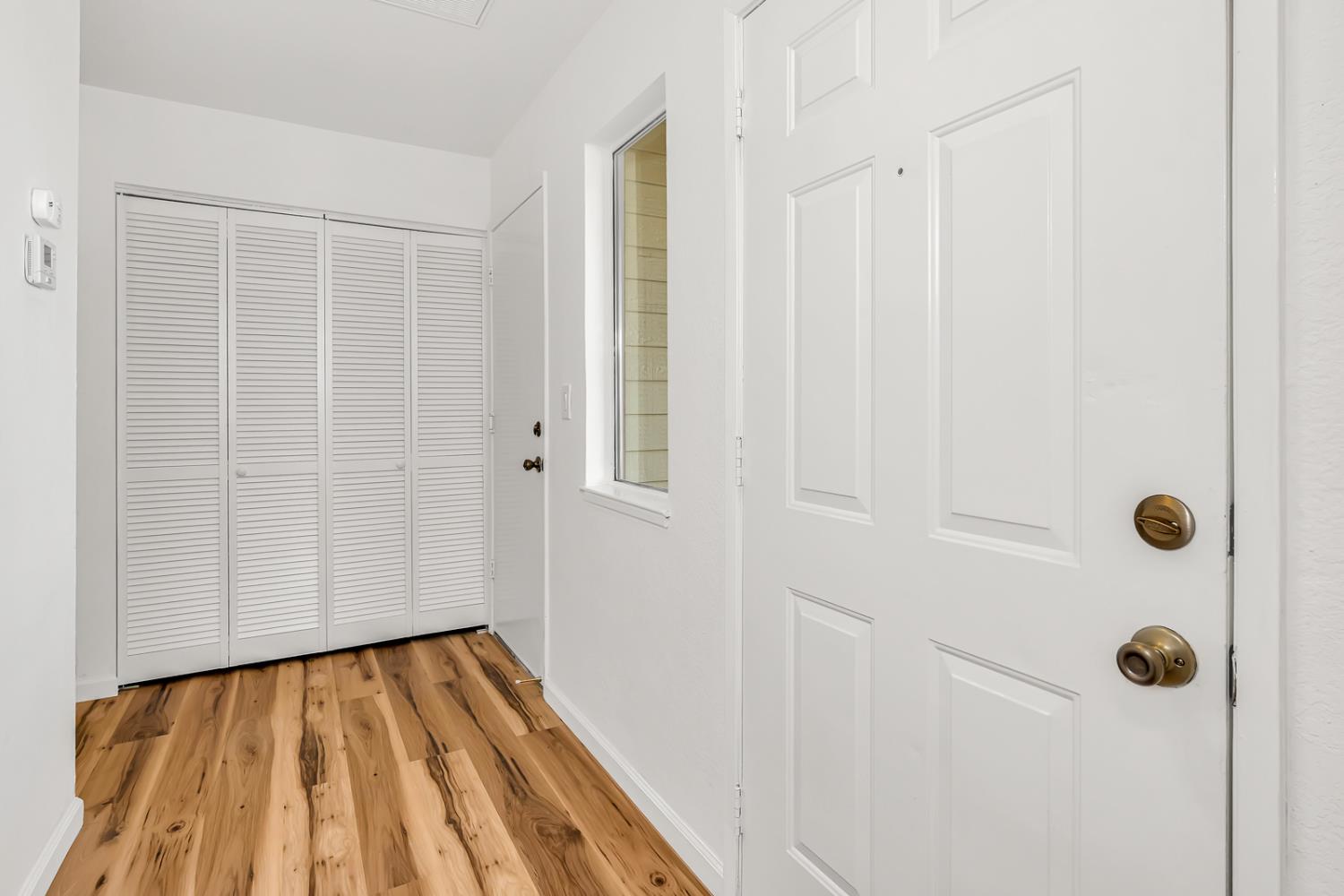 760 Meadowlark Ave, Los Banos, CA 93635