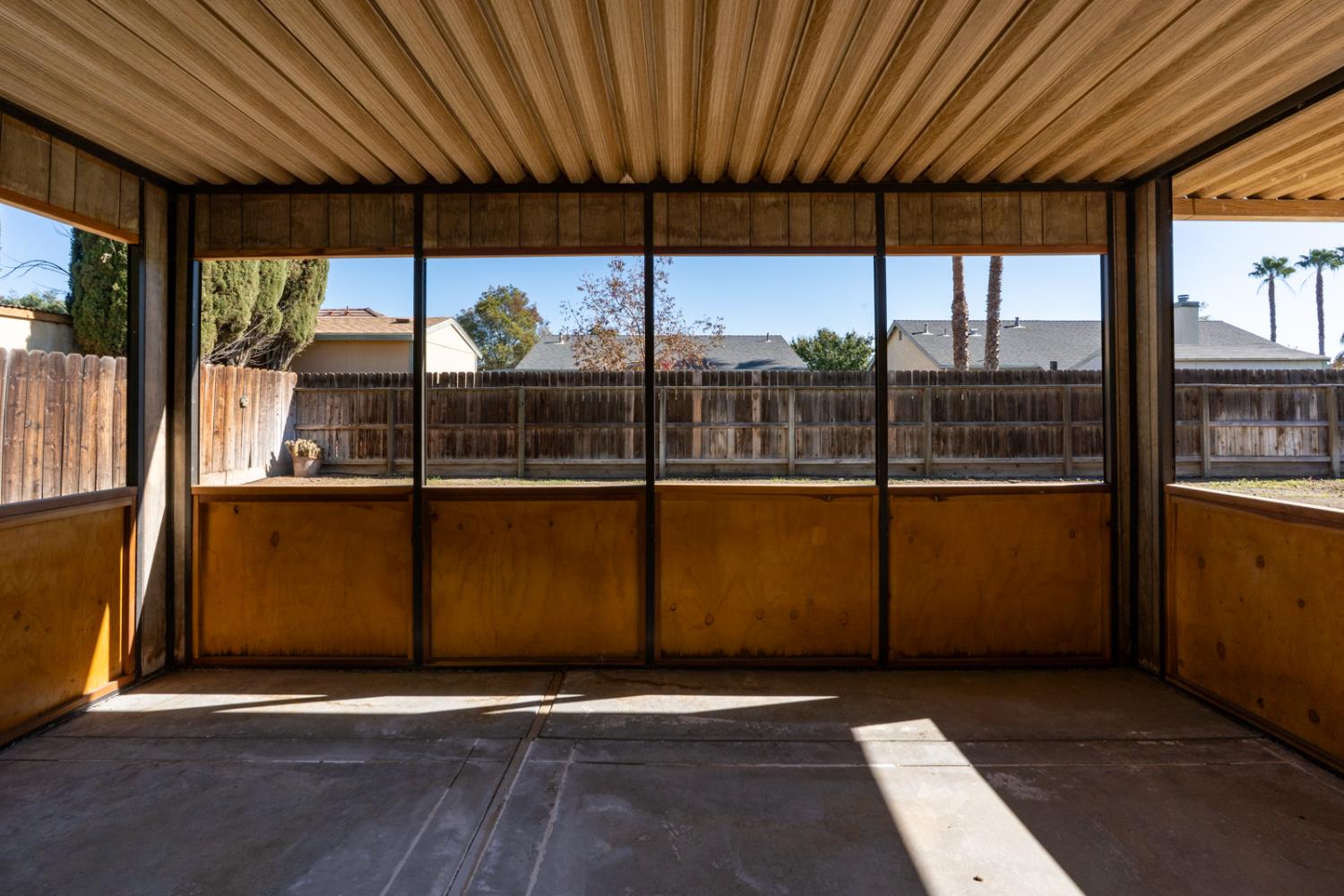 760 Meadowlark Ave, Los Banos, CA 93635