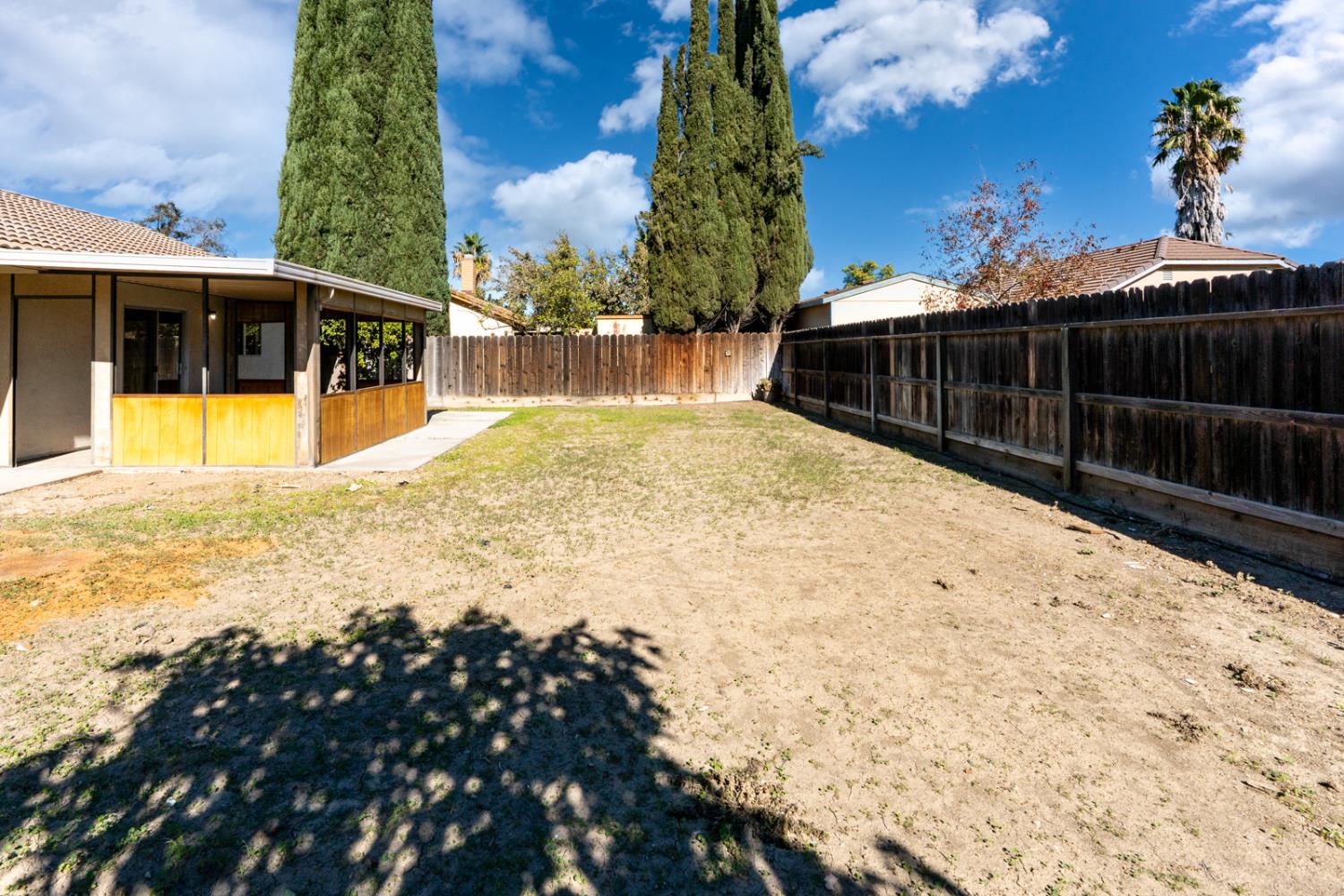 760 Meadowlark Ave, Los Banos, CA 93635