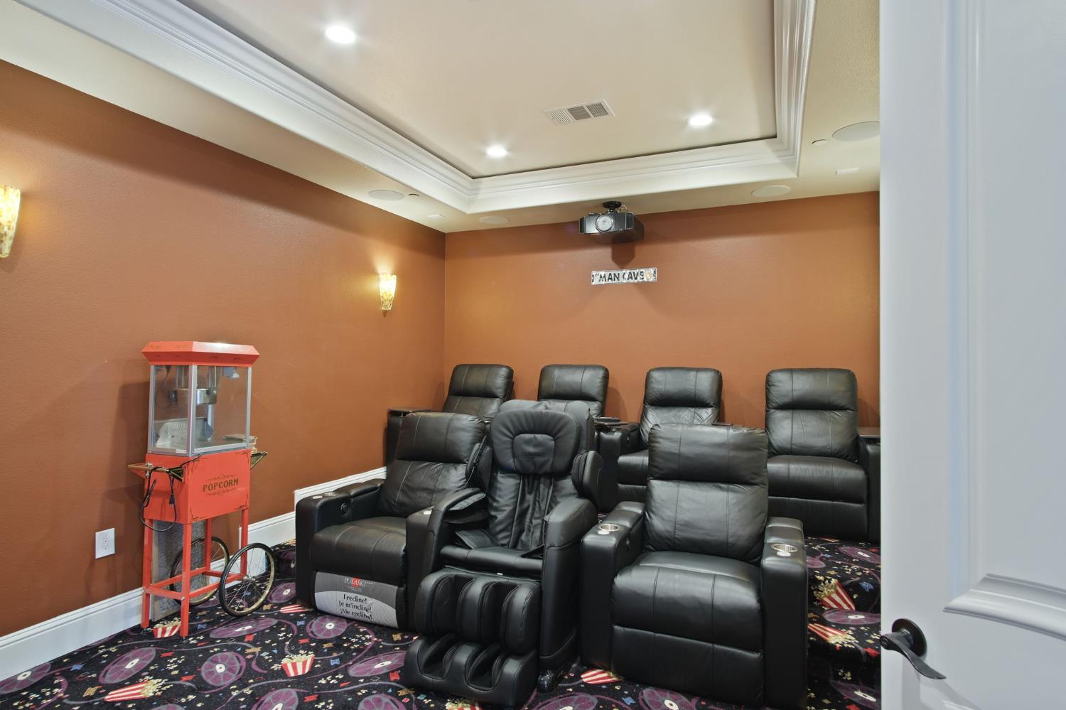 3205 Hillglen Ave, Modesto, CA 95355