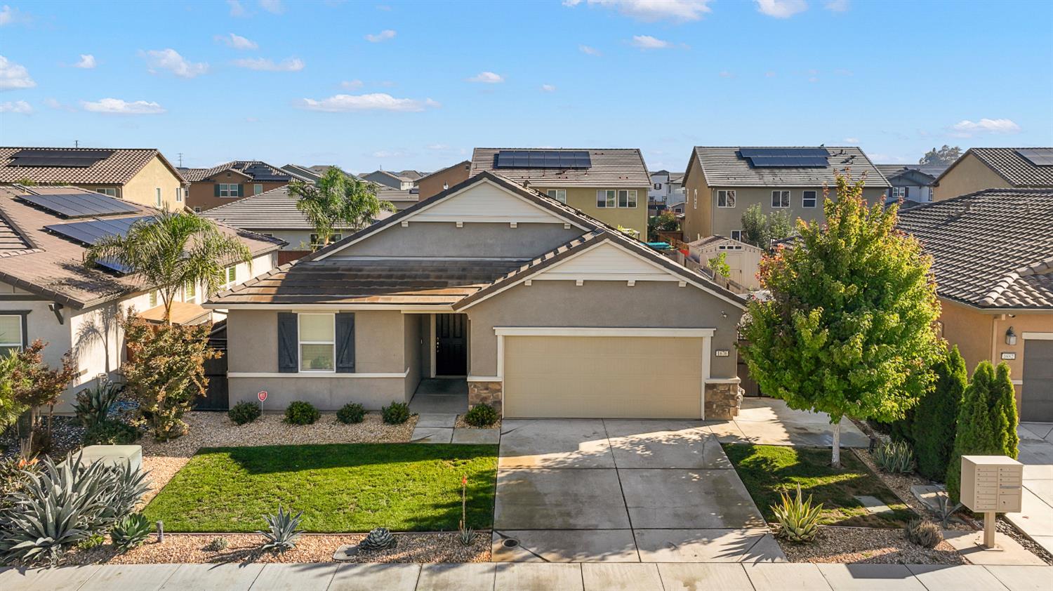 1676 Red Ribbons Ln, Manteca, CA 95337