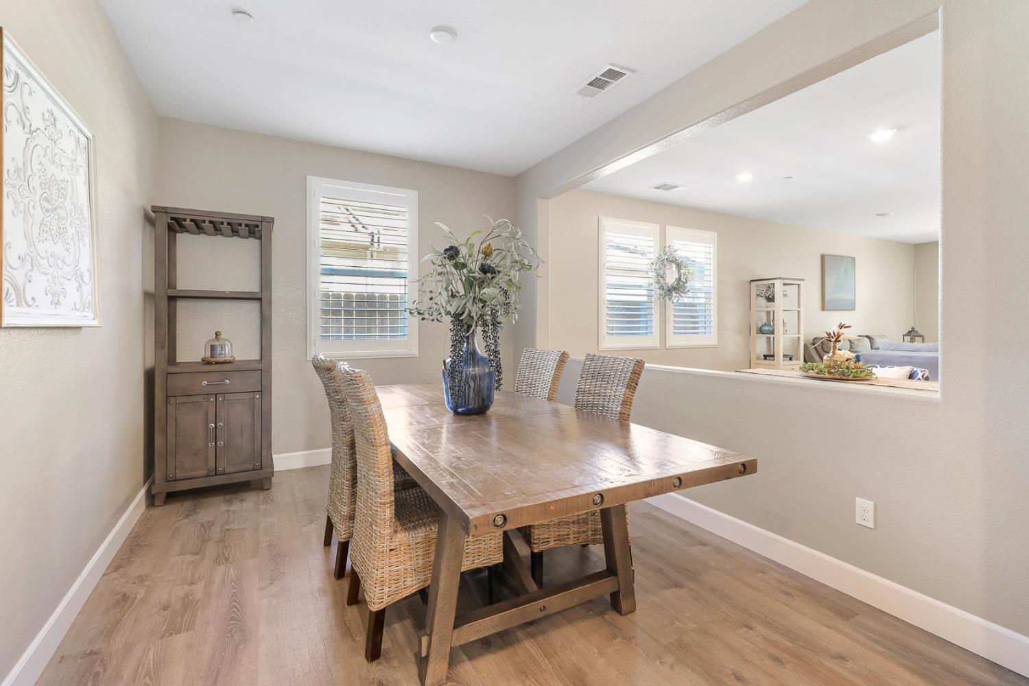 1676 Red Ribbons Ln, Manteca, CA 95337