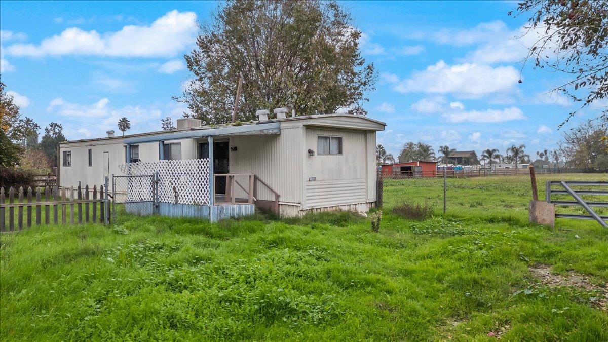 9688 S Airport Way, Manteca, CA 95336