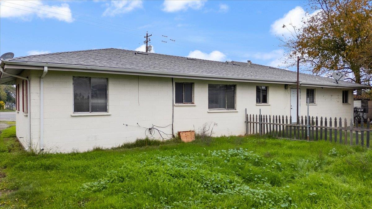 9688 S Airport Way, Manteca, CA 95336