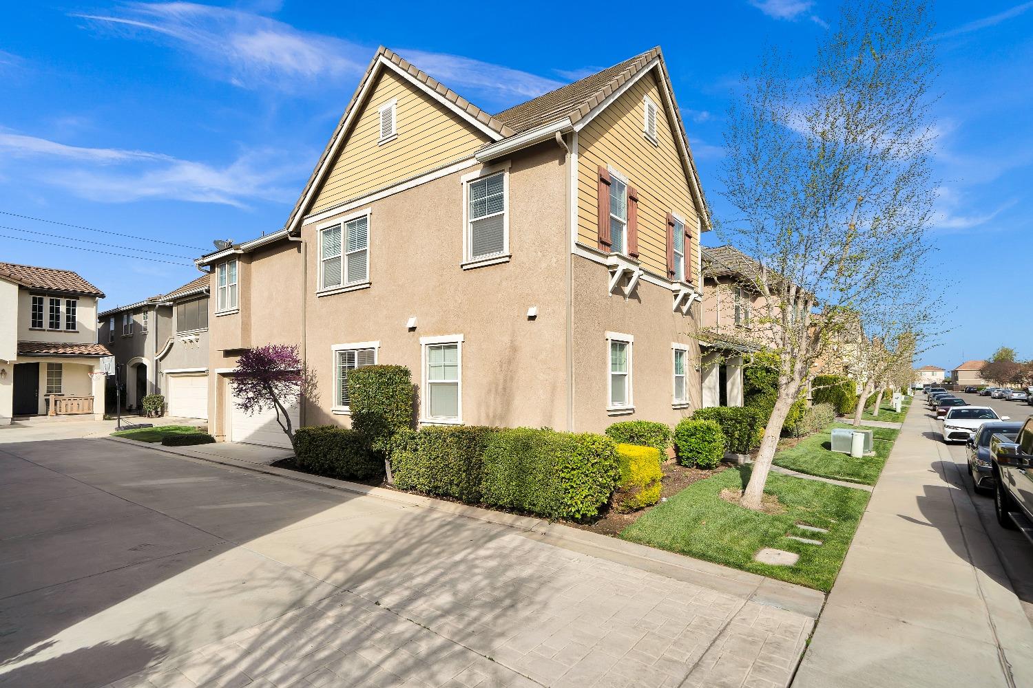 3857 Purple Finch Ln, Modesto, CA 95355