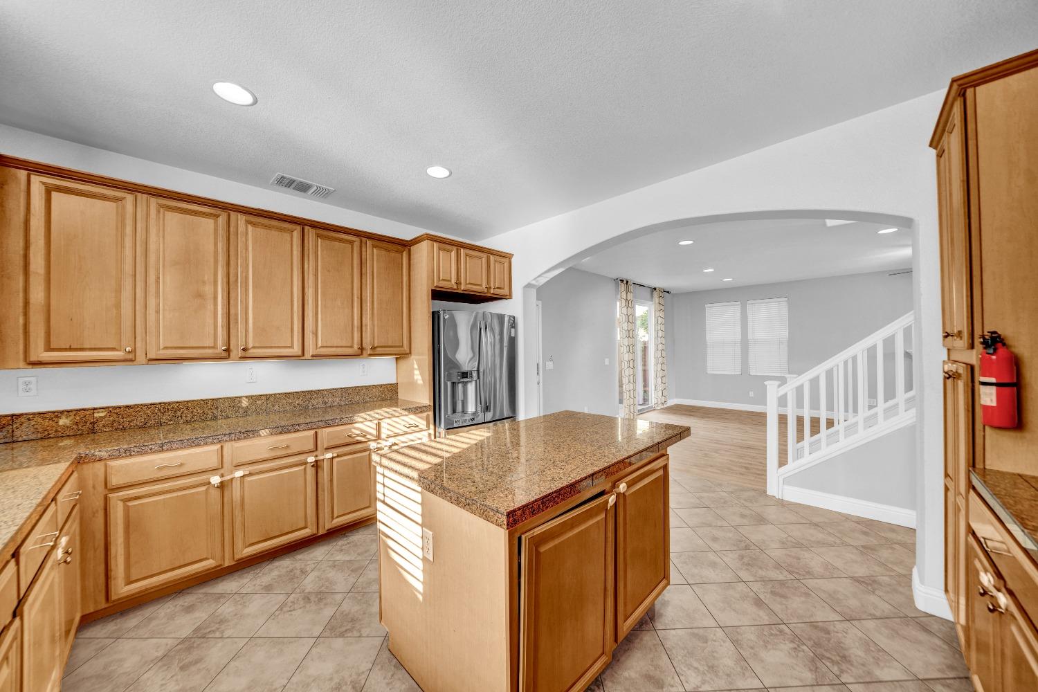 3857 Purple Finch Ln, Modesto, CA 95355