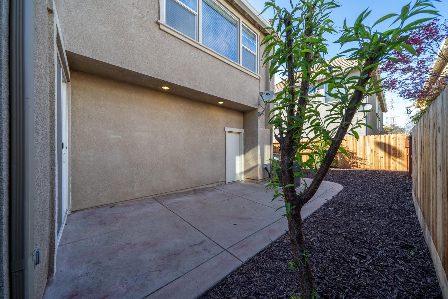 3857 Purple Finch Ln, Modesto, CA 95355