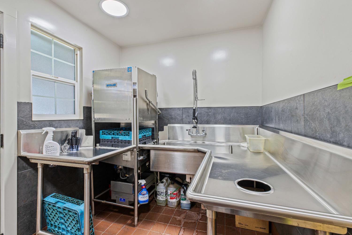 30042 30048 Yosemite Blvd, La Grange, CA 95329