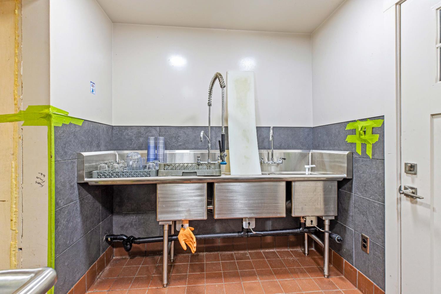 30042 30048 Yosemite Blvd, La Grange, CA 95329