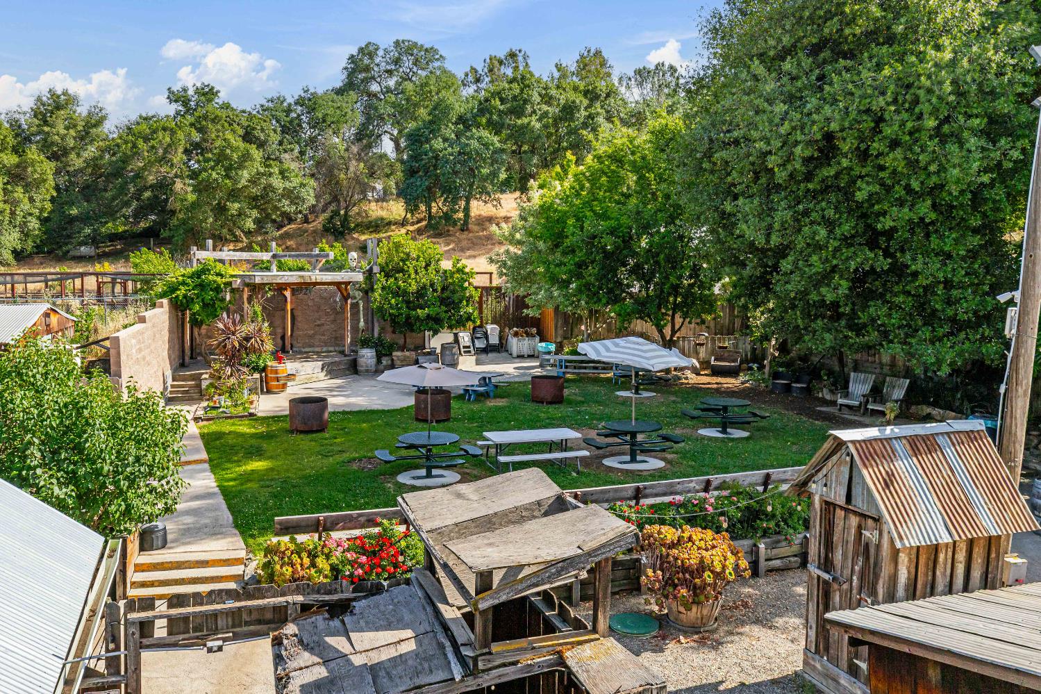 30042 30048 Yosemite Blvd, La Grange, CA 95329