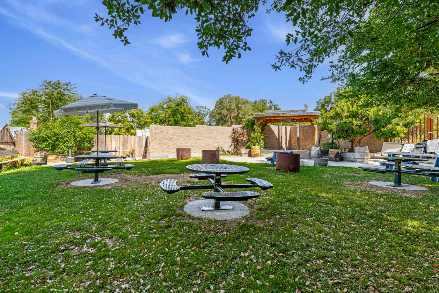 30042 30048 Yosemite Blvd, La Grange, CA 95329