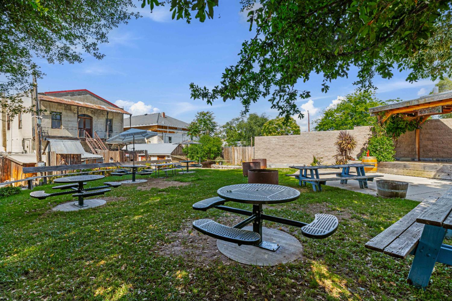 30042 30048 Yosemite Blvd, La Grange, CA 95329