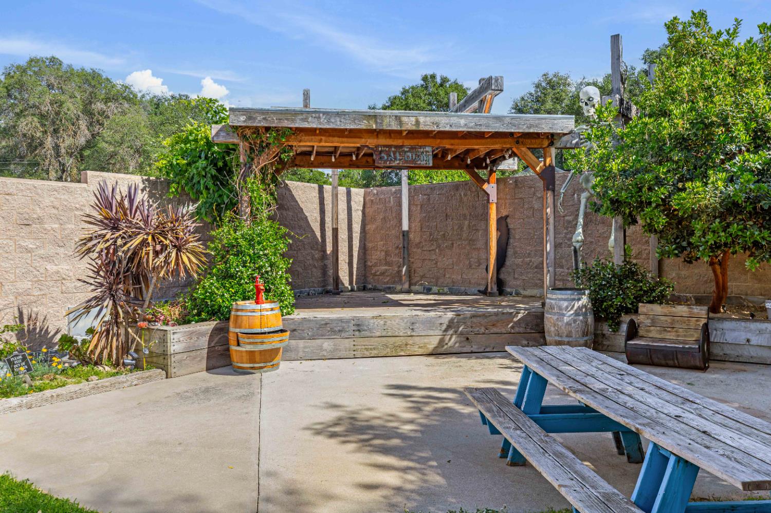 30042 30048 Yosemite Blvd, La Grange, CA 95329