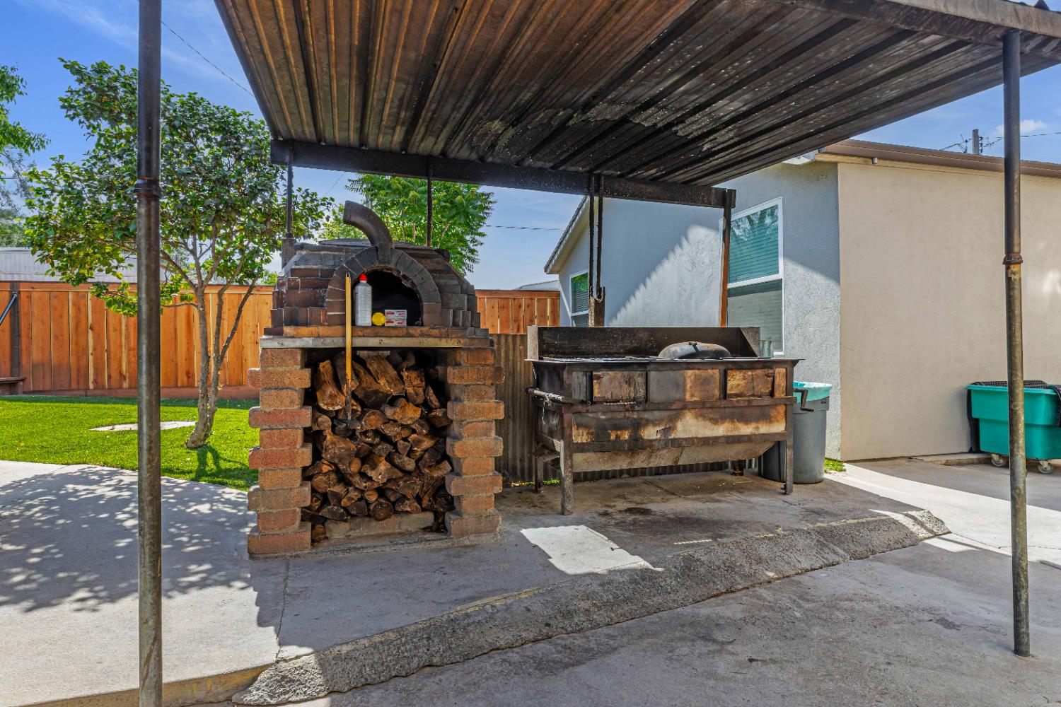 30042 30048 Yosemite Blvd, La Grange, CA 95329